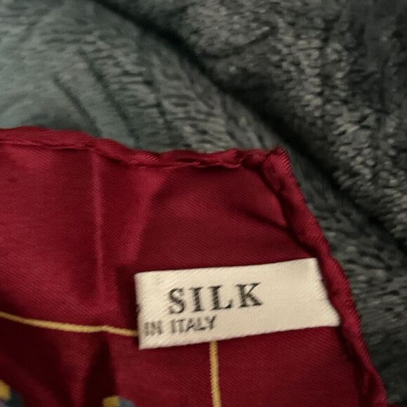 Vintage Red Silk Handkerchief with Floral Pattern - Picture 5 of 6